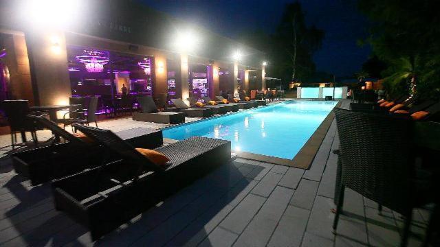 Player'S Pool&Rooms Vonyarcvashegy Exterior foto
